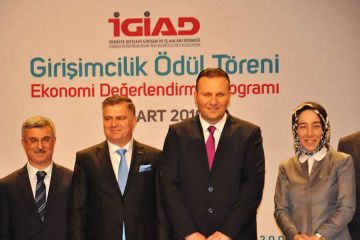 “Yılın Girişimcisi” ödülü Mehmet Çankaya’ya verildi